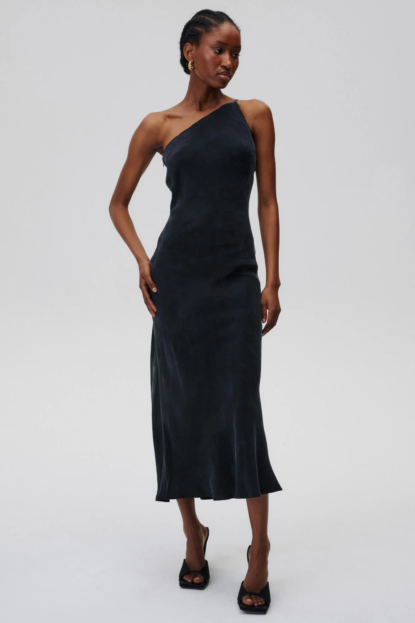 Under the Sun Dress Black - Image 3